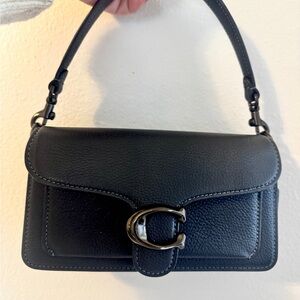 Coach Tabby 20 in Black Pebbled leather